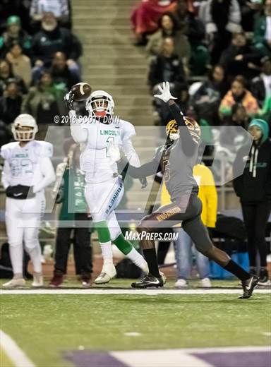 Photo 1 In The Lincoln V Menlo Atherton Cif Division 3 Aa State