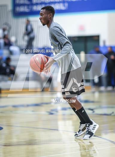 Photo 1 In The Calabasas Vs San Gabriel Academy Spot Up