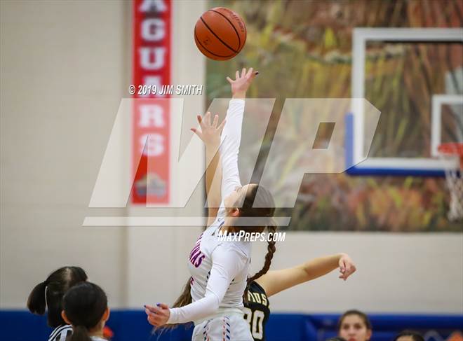 Photo 1 In The St Pius X Los Lunas Nmaa 4a District Playoff
