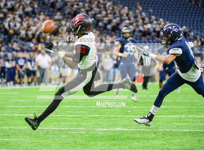 Photo 1 In The Kingwood Vs Clear Brook Uil 6a Region Iii Bi
