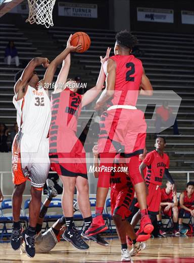 Photo 1 In The Lancaster Vs Clear Brook Mcdonald S Texas