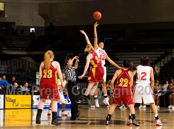 Photo 1 In The Lake Taylor Vs Oakton Vhsl Aaa Semifinal Photo