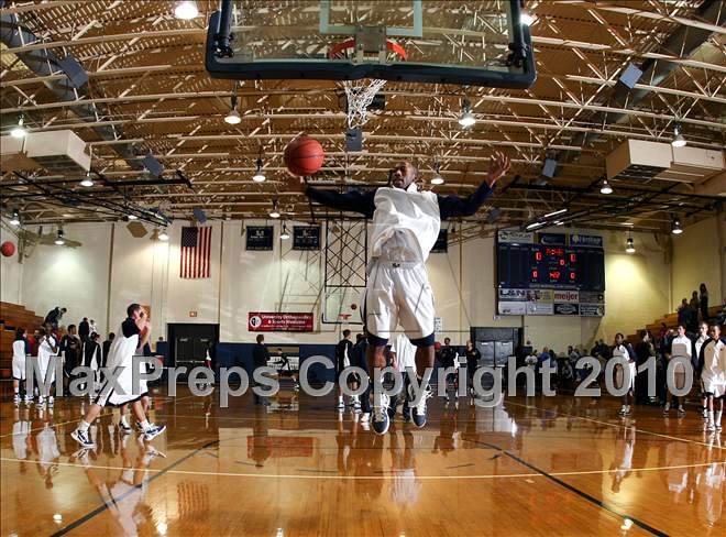 Photo 1 In The Lloyd Memorial Vs Fern Creek Lloyd Memorial
