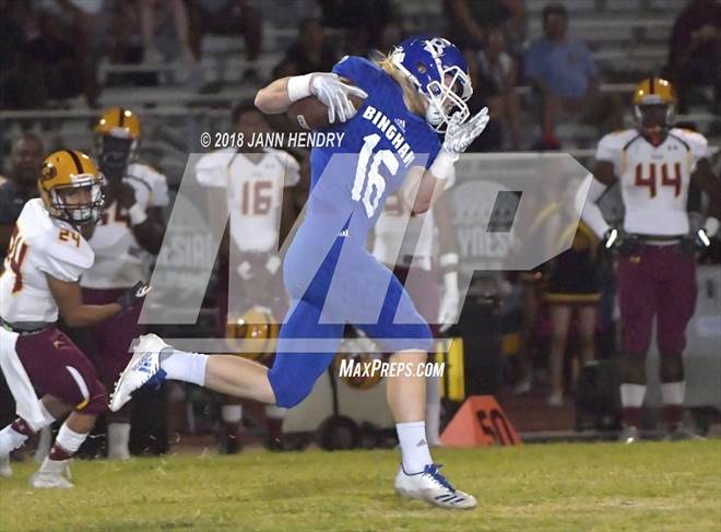 Photo 1 In The Bingham Vs Mountain Pointe Polynesian Football