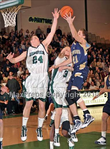 Photo 1 In The Bayport Blue Point Vs Harborfields Section Xi