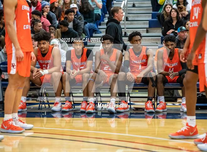Photo 1 In The Eastside Catholic Vs O Dea Wiaa 3a District 2