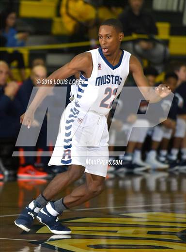 Photo 1 In The Santa Monica Vs Roosevelt The Classic At Damien