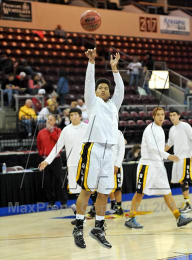 Photo 1 In The St Johns Vs Arizona Lutheran Academy Aia D4