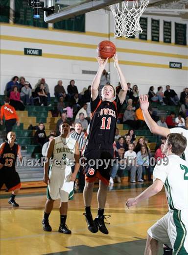 Photo 1 In The Knoxville Catholic Vs Powell Pilot Food Mart