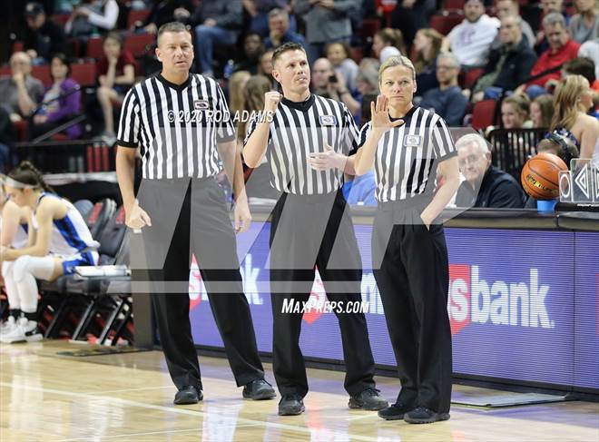 Photo 1 In The Fremont Vs Lincoln East Nsaa Class A Semifinal