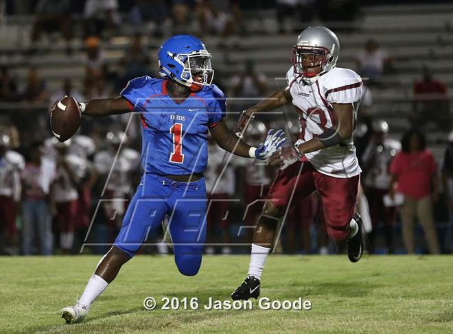 Photo 18 In Football Photo Gallery Mcgavock Vs Maplewood 48th