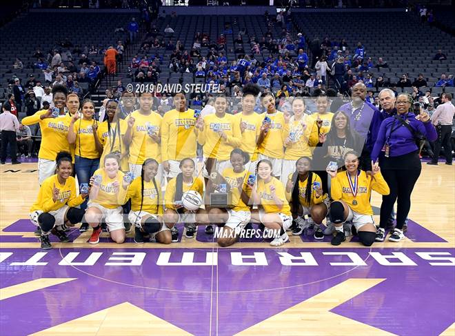 Photo 1 In The Oakland Tech Cif State D4 Award Photos Photo