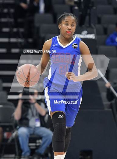 Photo 1 In The Serra Vs Sacred Heart Cathedral Preparatory Cif
