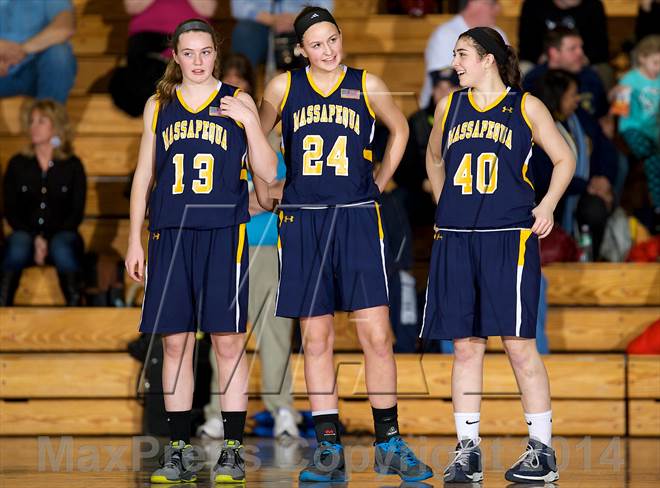 Photo 1 In The Massapequa Vs Baldwin Section 8 Class Aa Final