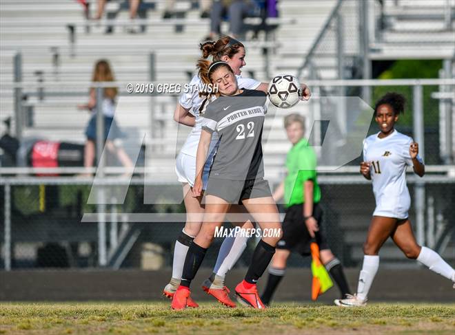 Photo 1 In The R J Reynolds Vs Porter Ridge Nchsaa 4a Round 1