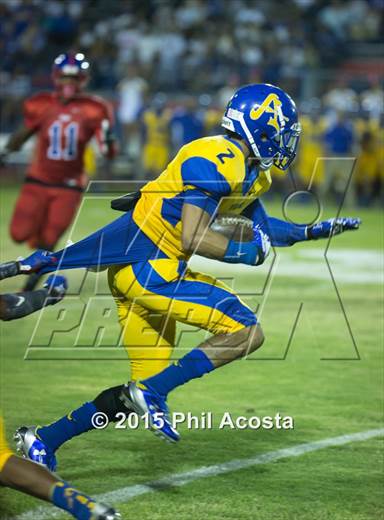 Photo 17 In Football Photo Gallery Bishop Amat Vs Serra Maxpreps